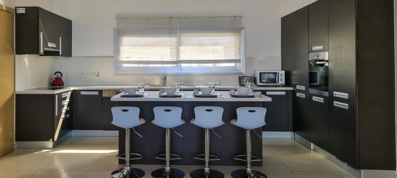 Phaedrus Living: Seafront Luxury Flat Pallini Court 113 Protaras Exterior foto